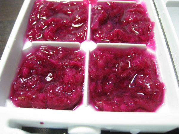 紅龍果皮的保存方法：粉紅冰塊做飲料3